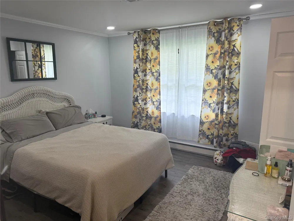 333 A woodbridge Ridge, NY 11961