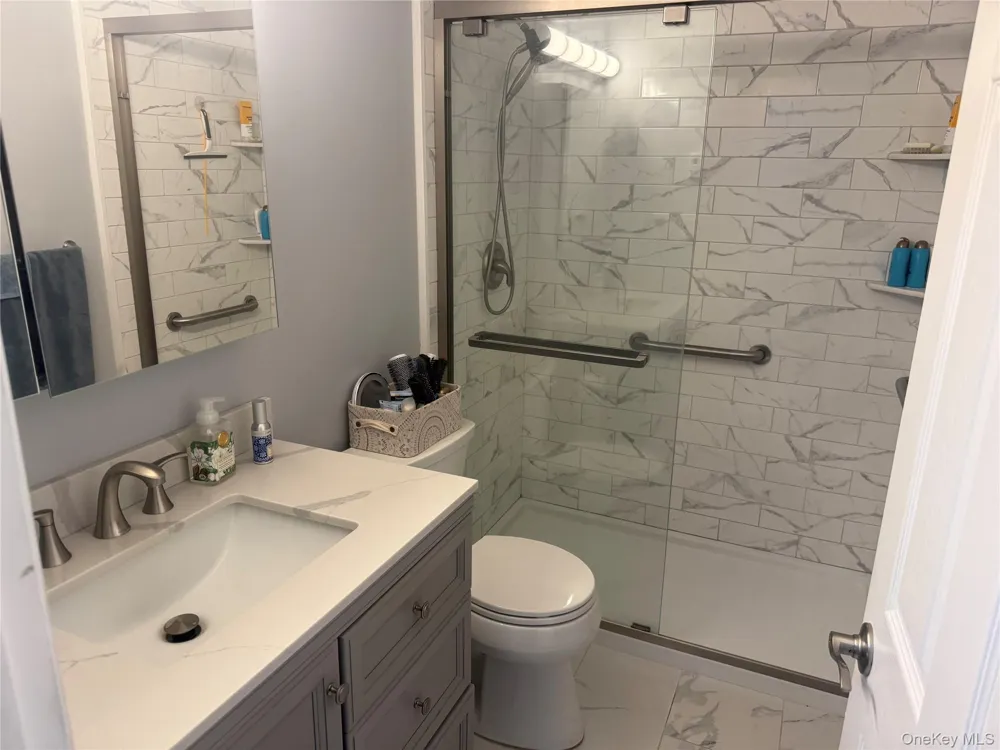 333 A woodbridge Ridge, NY 11961