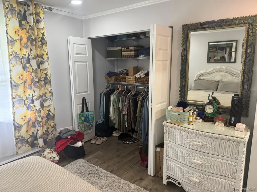 333 A woodbridge Ridge, NY 11961