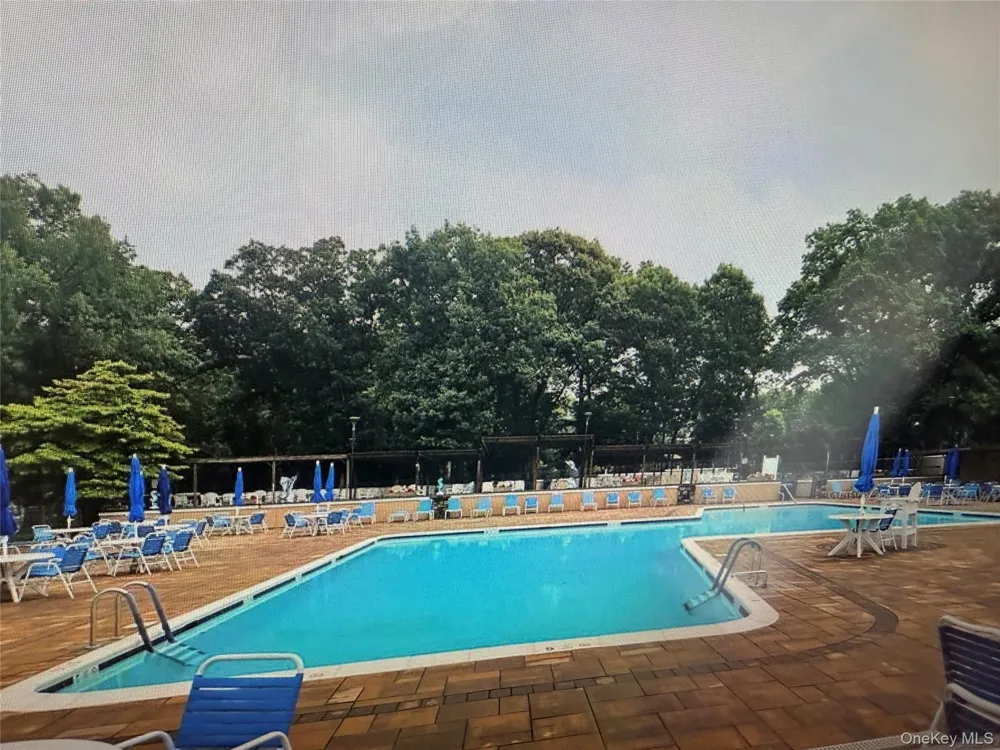 333 A woodbridge Ridge, NY 11961