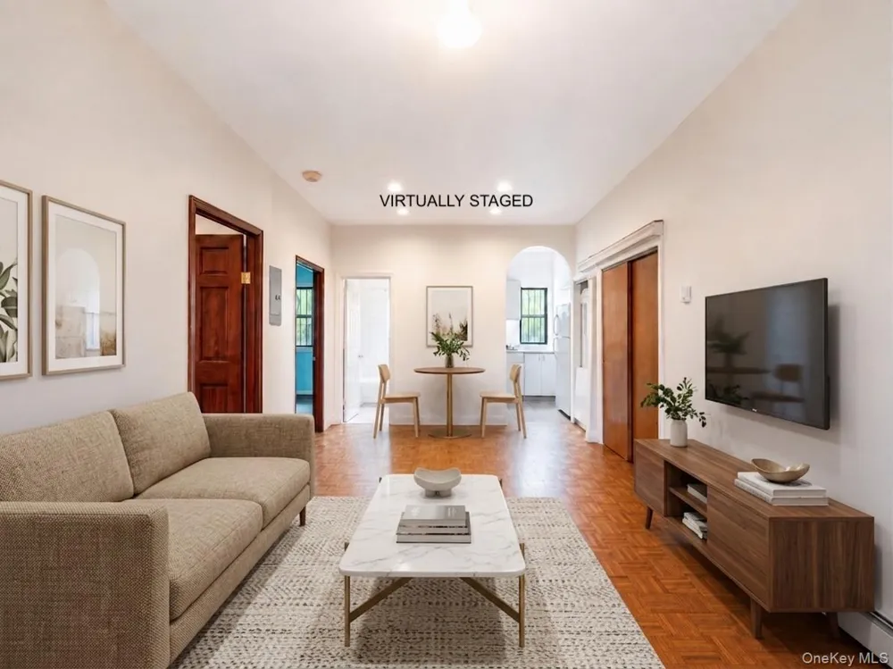 9206 50th Avenue #1A Elmhurst, NY 11373