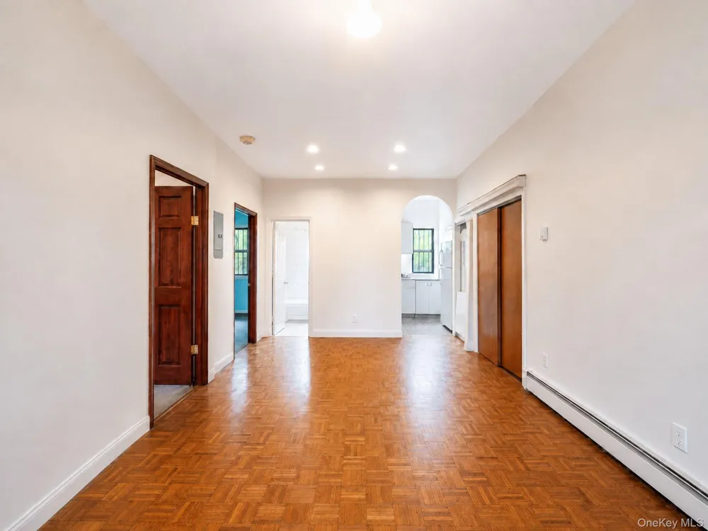 9206 50th Avenue #1A Elmhurst, NY 11373