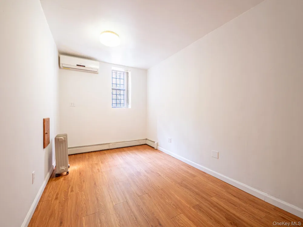 9206 50th Avenue #1A Elmhurst, NY 11373