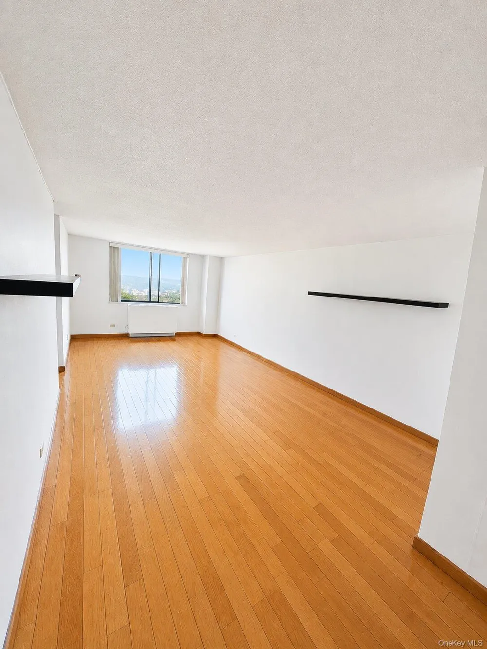 1 Bay Club Drive #18L Bayside, NY 11360