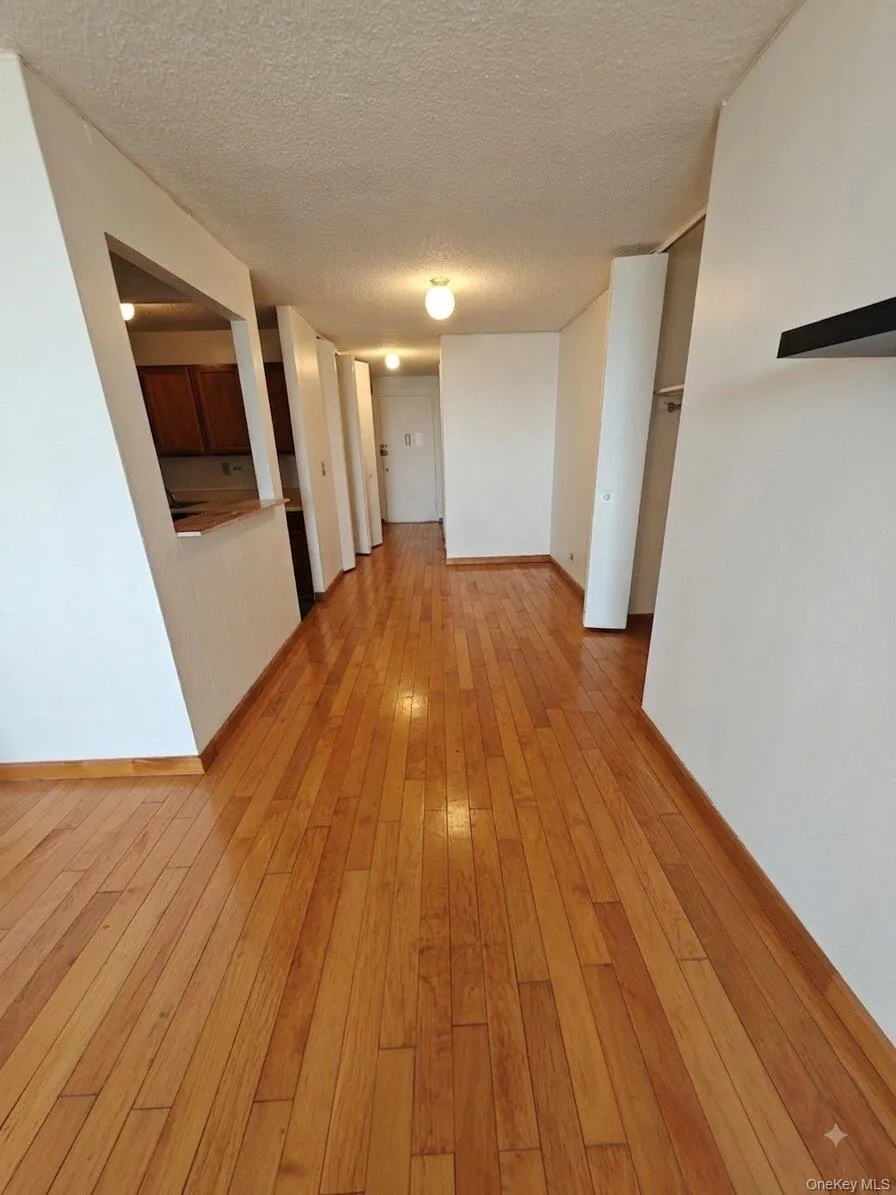 1 Bay Club Drive #18L Bayside, NY 11360