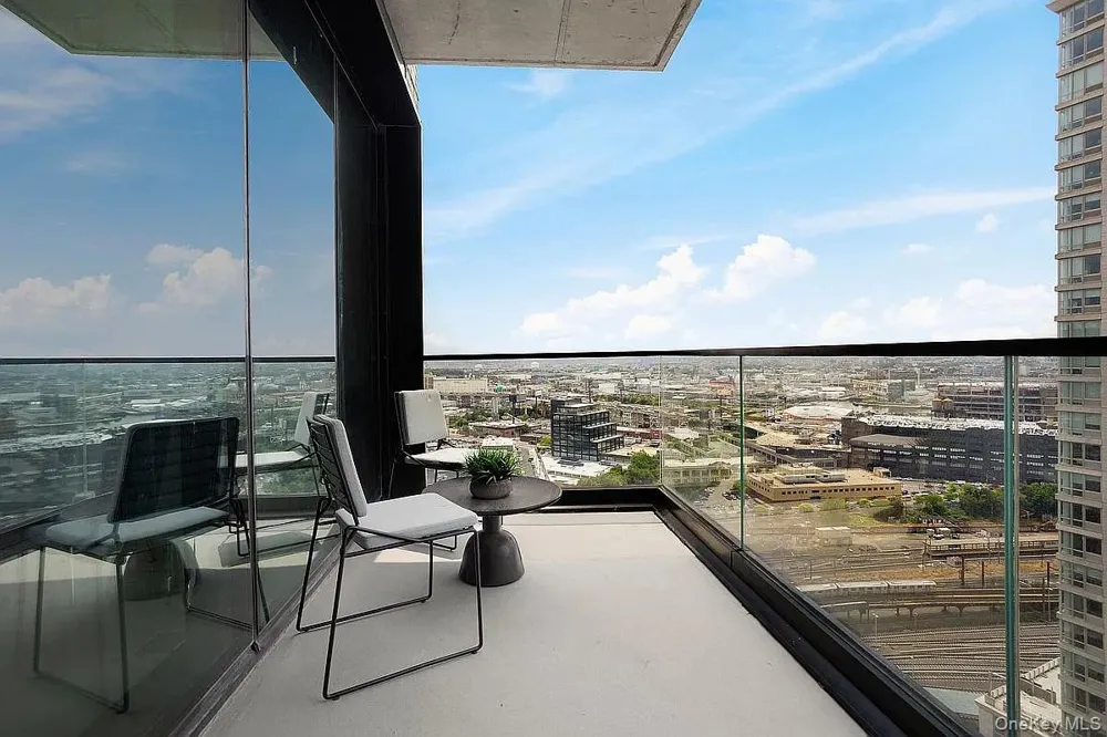 4530 Pearson Street #PH4C Long Island City, NY 11101