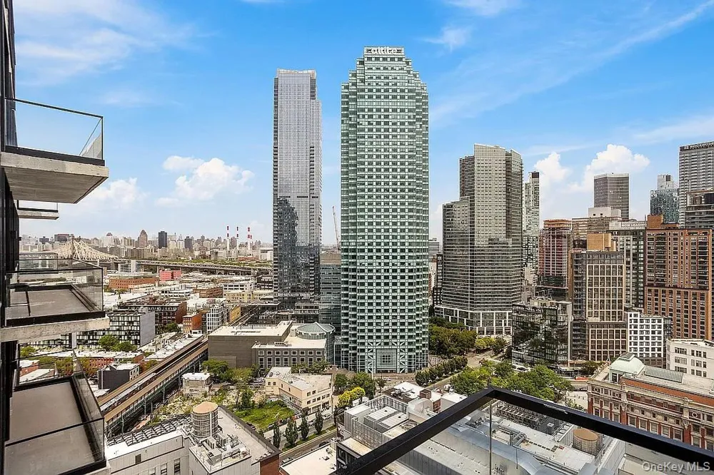 4530 Pearson Street #PH4C Long Island City, NY 11101