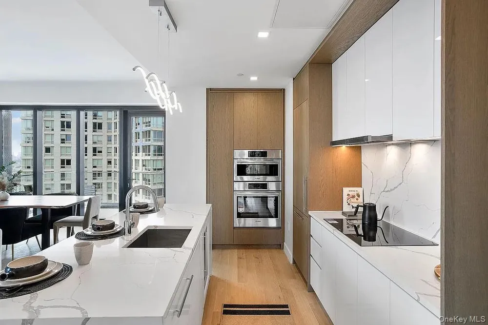 4530 Pearson Street #PH4C Long Island City, NY 11101