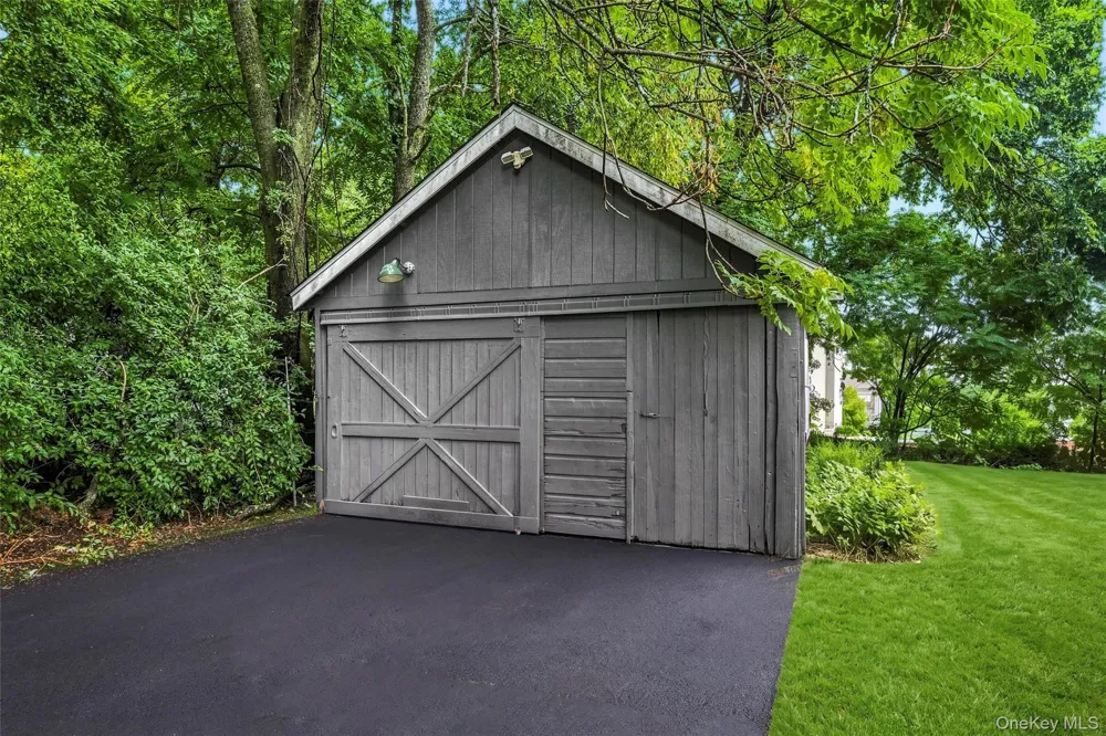 1630 Goshen Turnpike Middletown, NY 10941