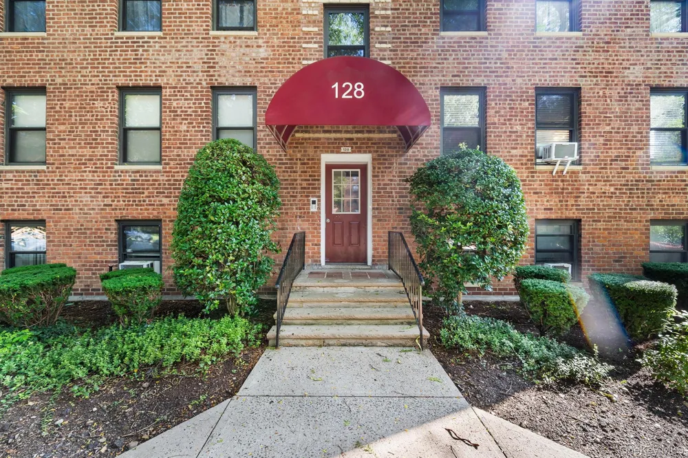 128 Richbell Road #B4 Mamaroneck, NY 10538