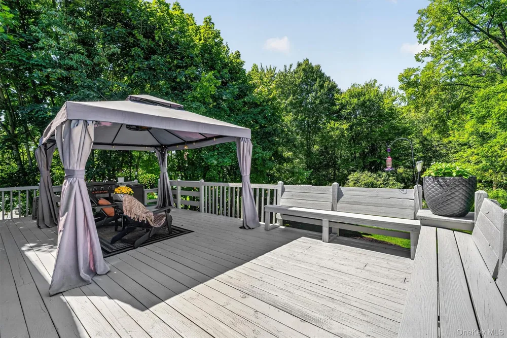 607 Heard Avenue Maybrook, NY 12543