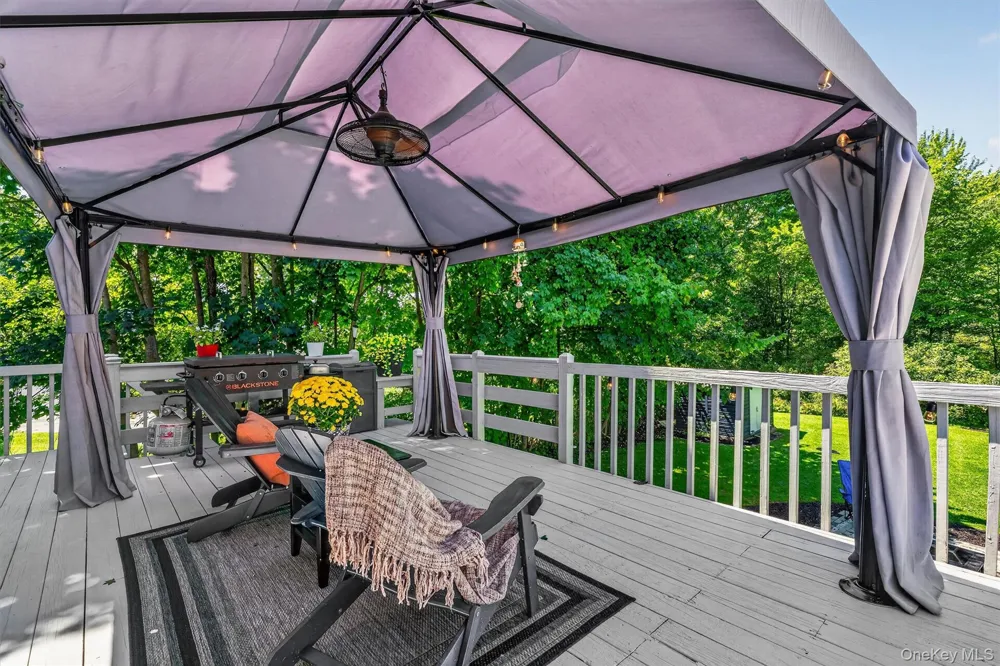 607 Heard Avenue Maybrook, NY 12543