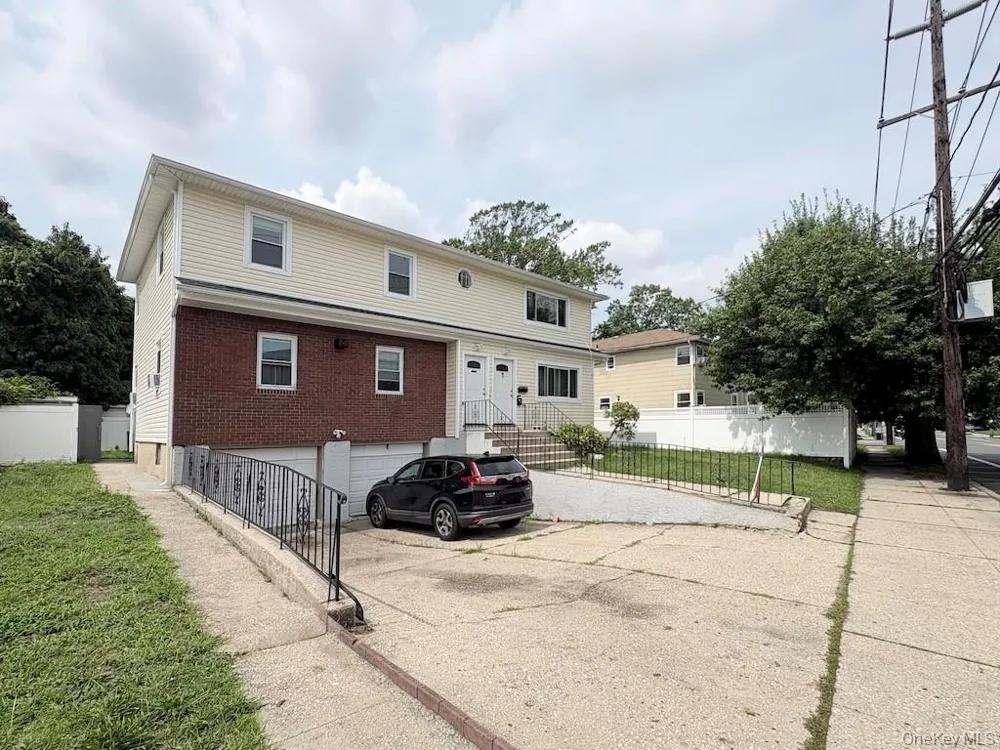 Address Not Shown Valley Stream, NY 11581