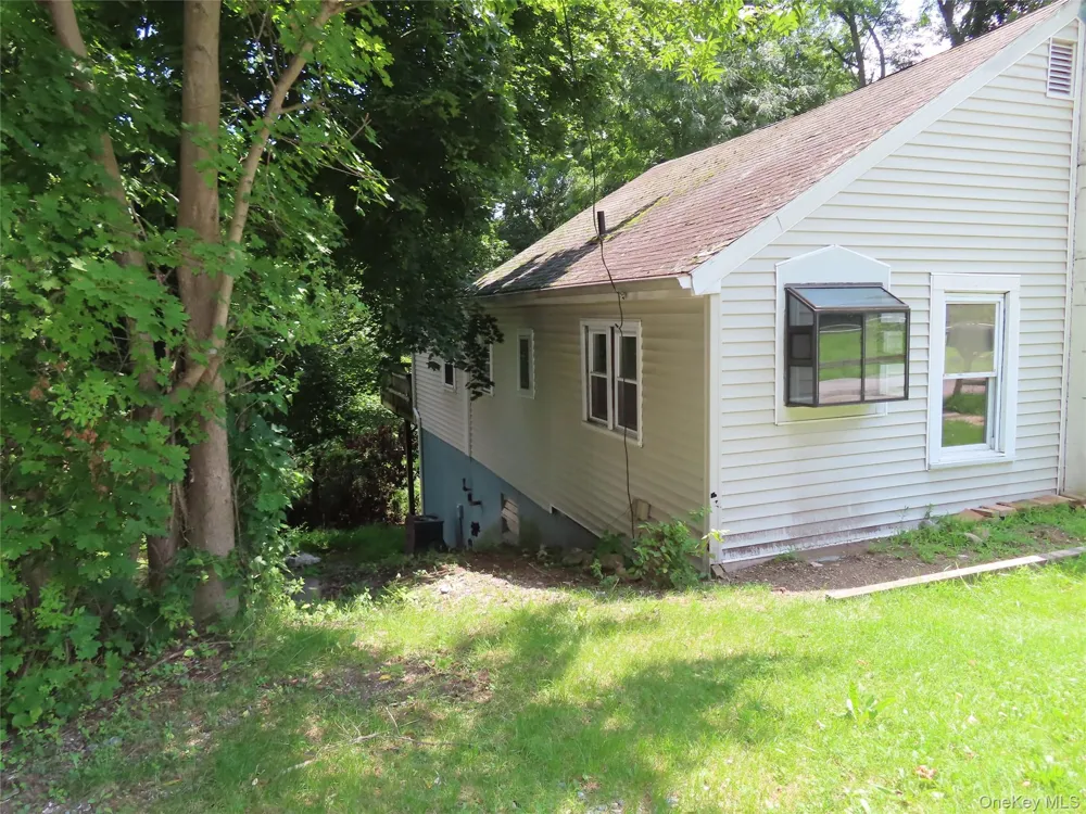 4 Wilbur Road Pleasant Valley, NY 12569