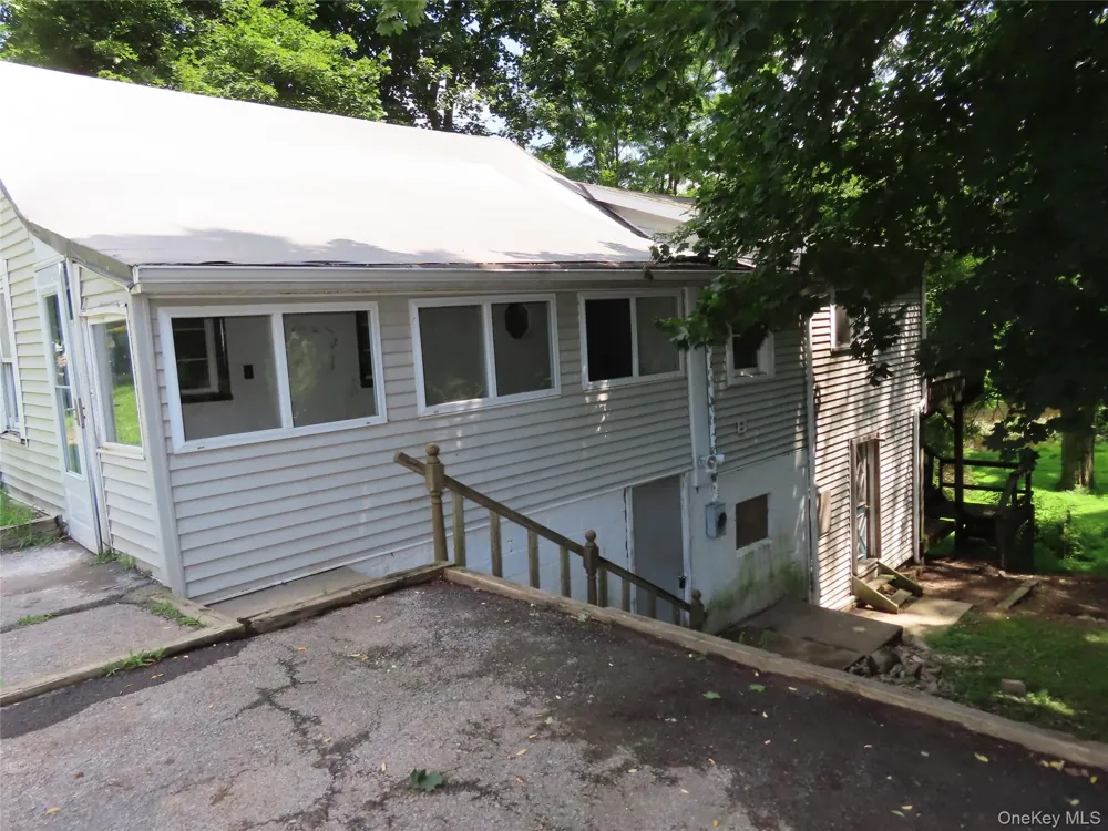 4 Wilbur Road Pleasant Valley, NY 12569