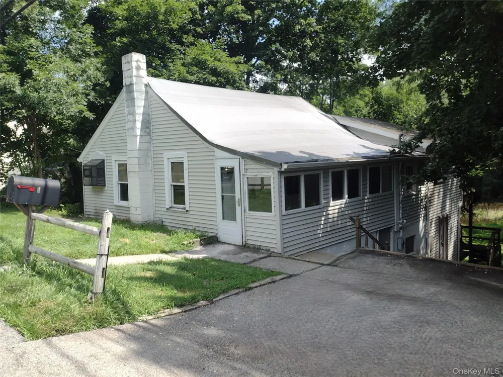 4 Wilbur Road Pleasant Valley, NY 12569
