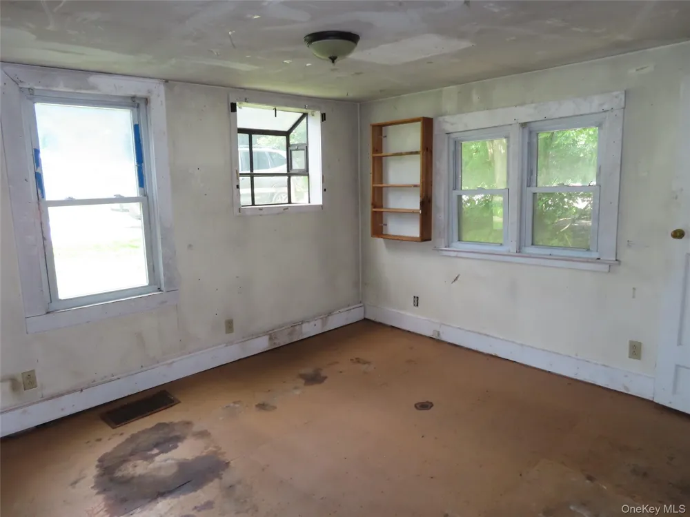 4 Wilbur Road Pleasant Valley, NY 12569
