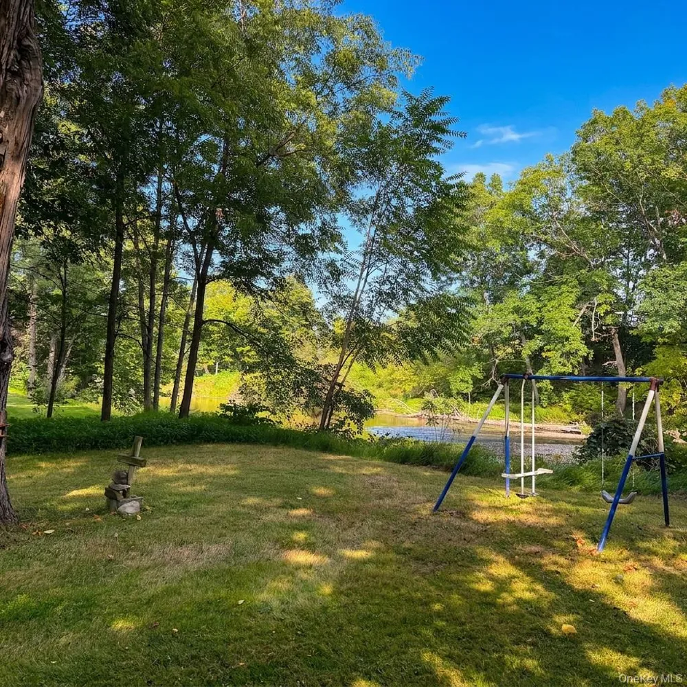 4 Wilbur Road Pleasant Valley, NY 12569