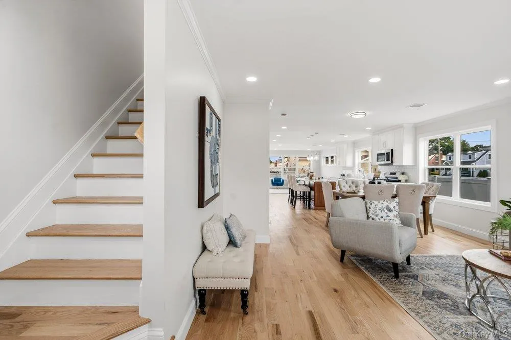 710 Franklin Avenue Massapequa, NY 11758