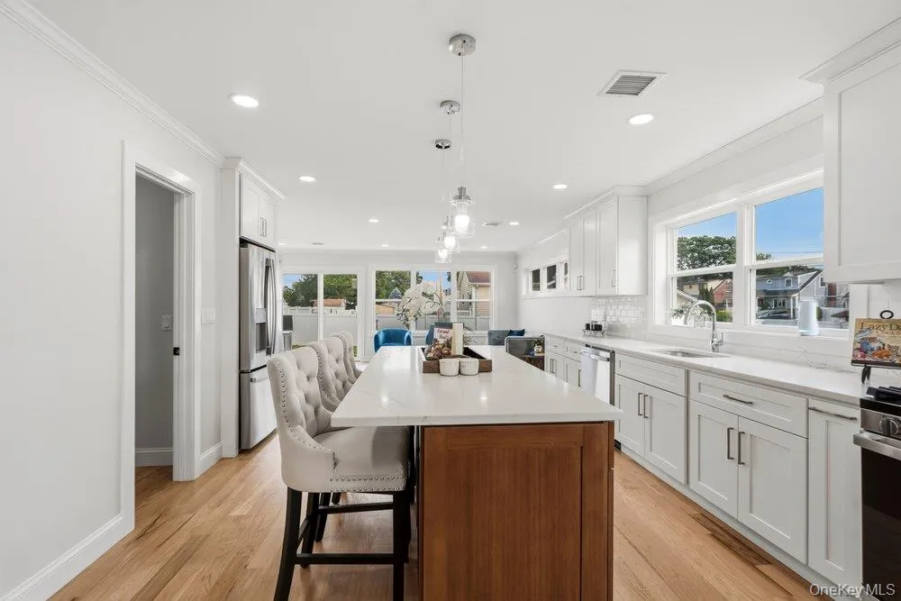 710 Franklin Avenue Massapequa, NY 11758
