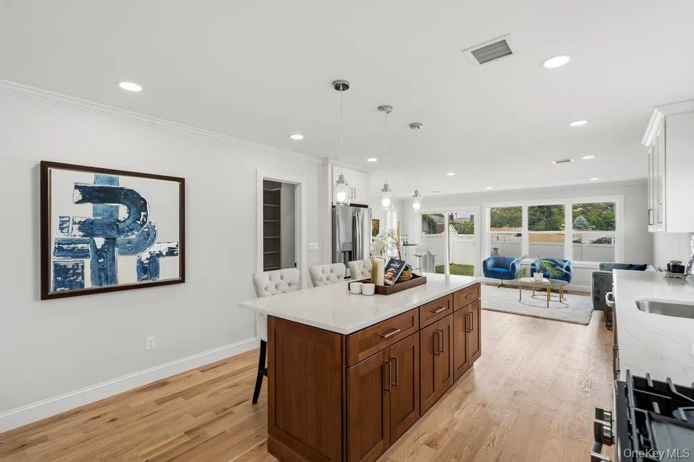 710 Franklin Avenue Massapequa, NY 11758