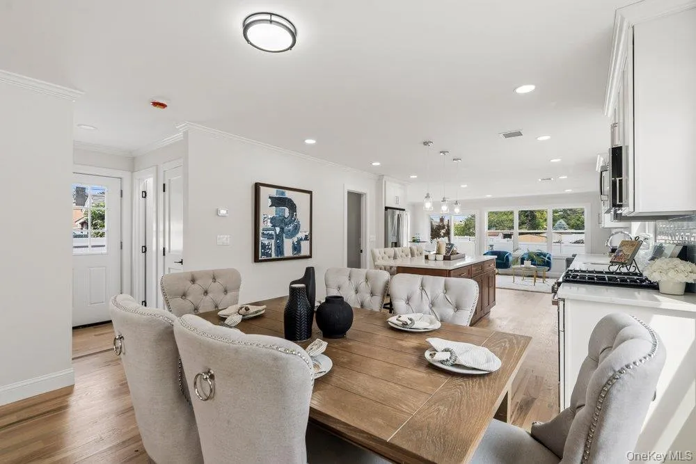 710 Franklin Avenue Massapequa, NY 11758