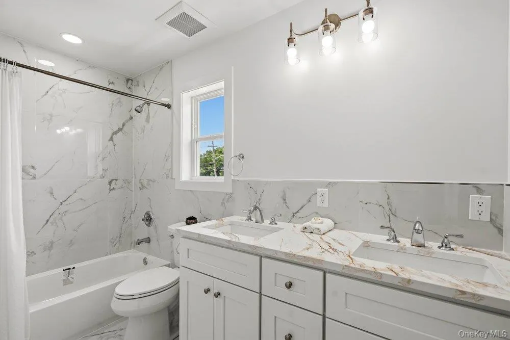 710 Franklin Avenue Massapequa, NY 11758