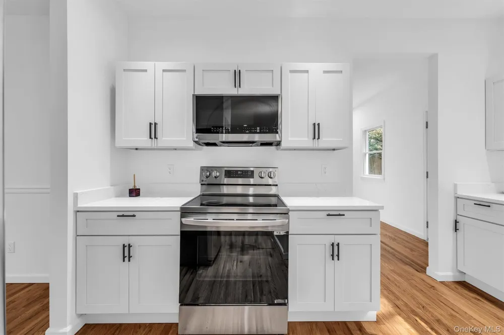 1871 Edwards Avenue Baiting Hollow, NY 11933