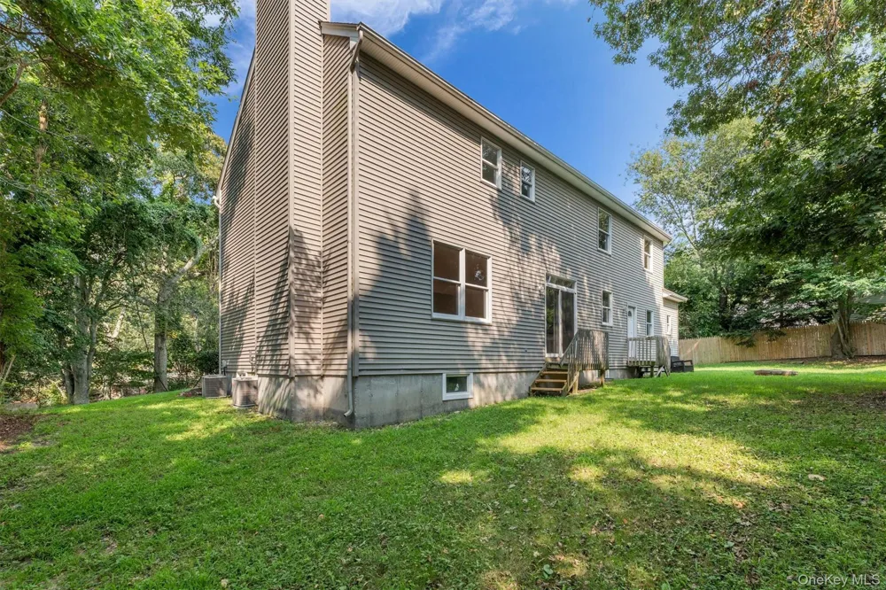 1871 Edwards Avenue Baiting Hollow, NY 11933