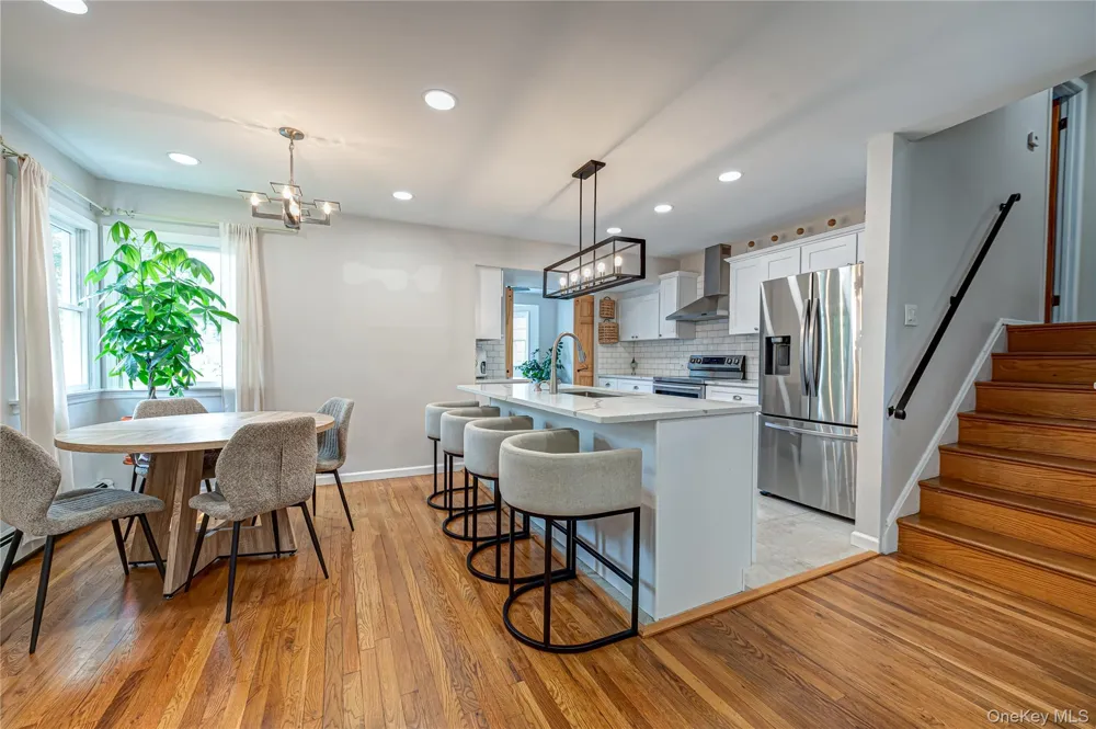 9 Carole Lane East Islip, NY 11730