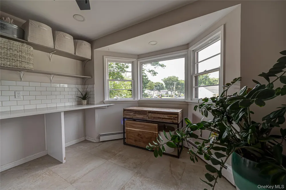 9 Carole Lane East Islip, NY 11730