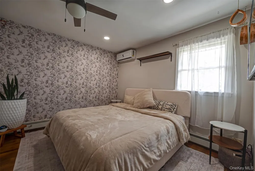 9 Carole Lane East Islip, NY 11730