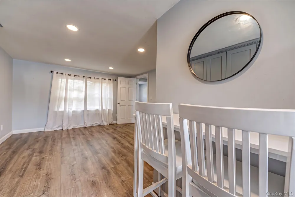 9 Carole Lane East Islip, NY 11730