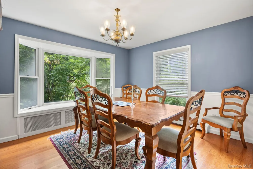 116 Head Of The Neck Road Manorville, NY 11949