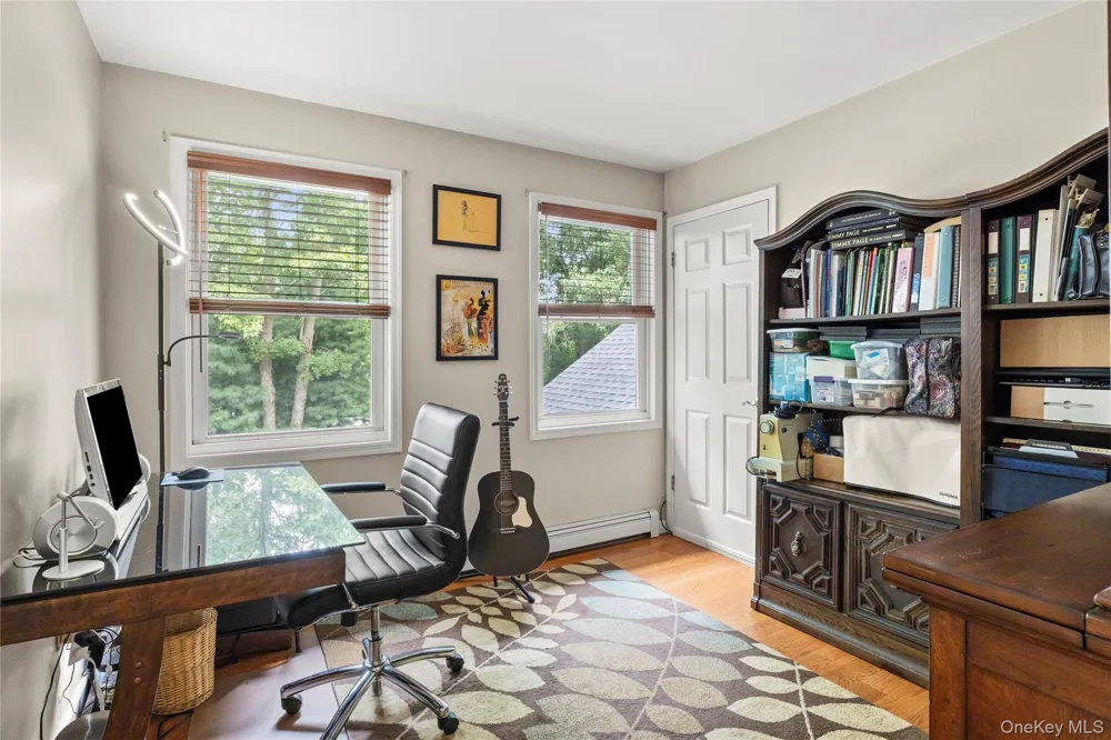116 Head Of The Neck Road Manorville, NY 11949