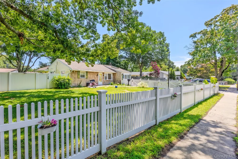 1023 Udall Road Bay Shore, NY 11706
