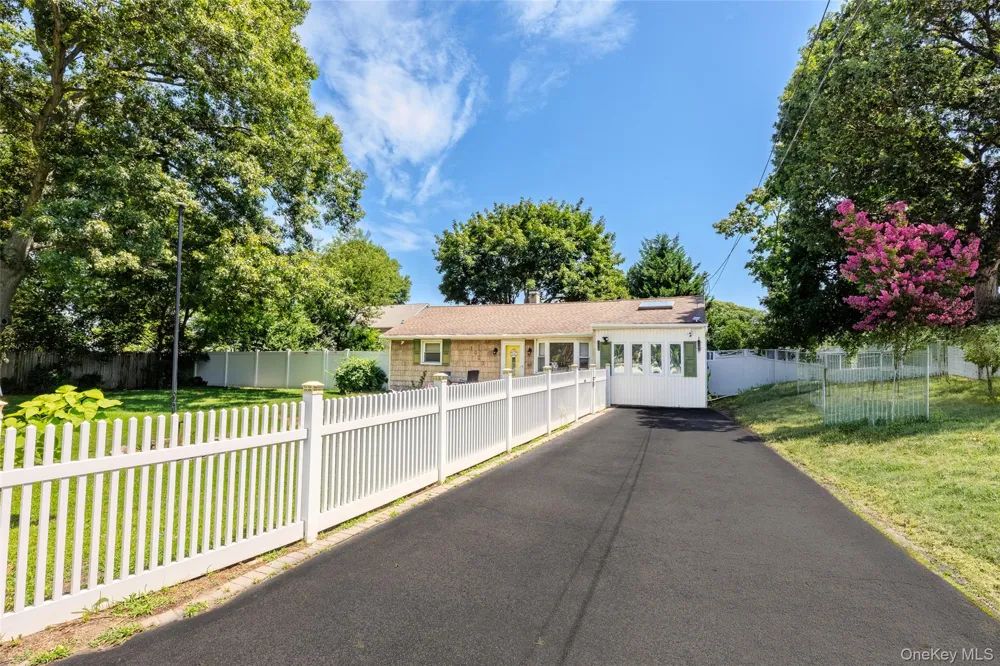 1023 Udall Road Bay Shore, NY 11706