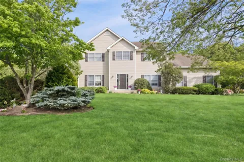 3 Naomi Court