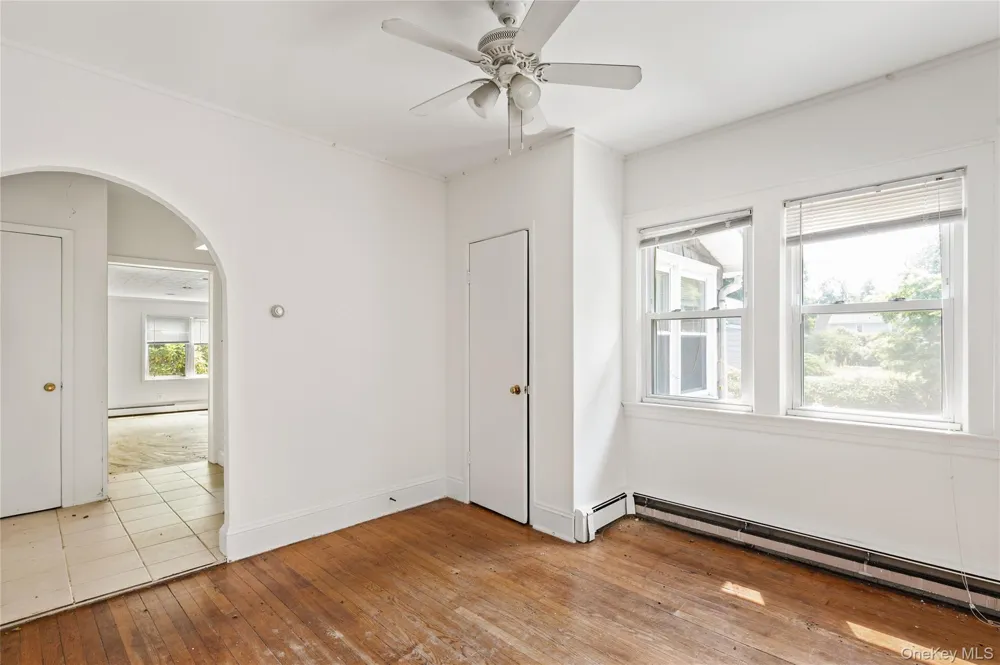 14 Marlan Court Sea Cliff, NY 11579