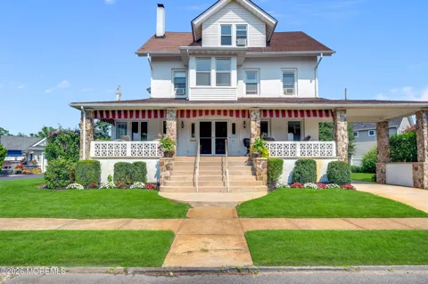 604 Lake Drive