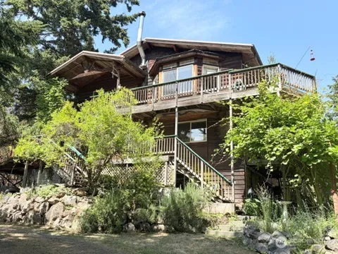 279 KANAKA BAY ROAD