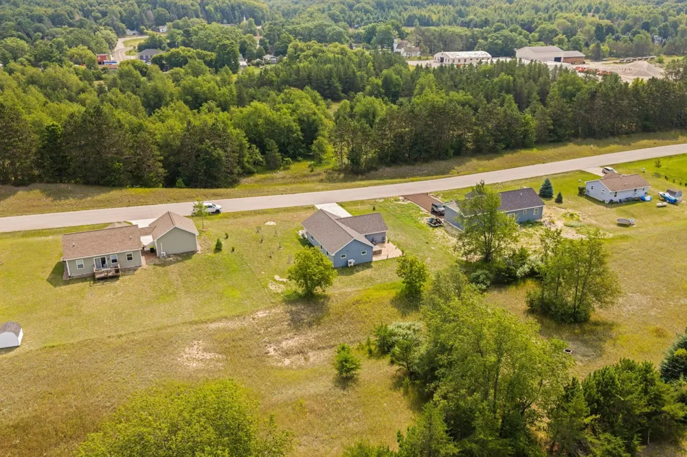 8522 Olivia Drive Kasson Township, MI 49664