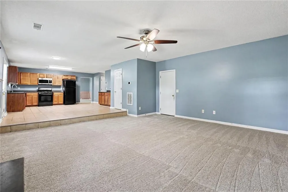 373 Kentwood Springs Drive Hampton, GA 30228