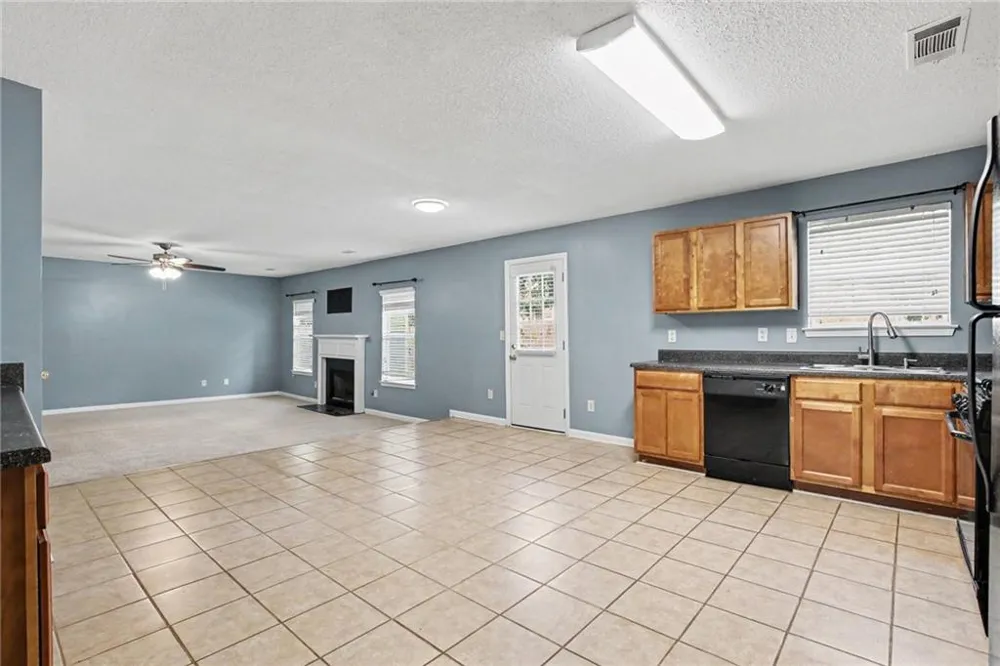 373 Kentwood Springs Drive Hampton, GA 30228