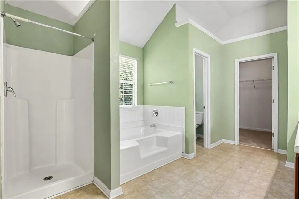 373 Kentwood Springs Drive Hampton, GA 30228