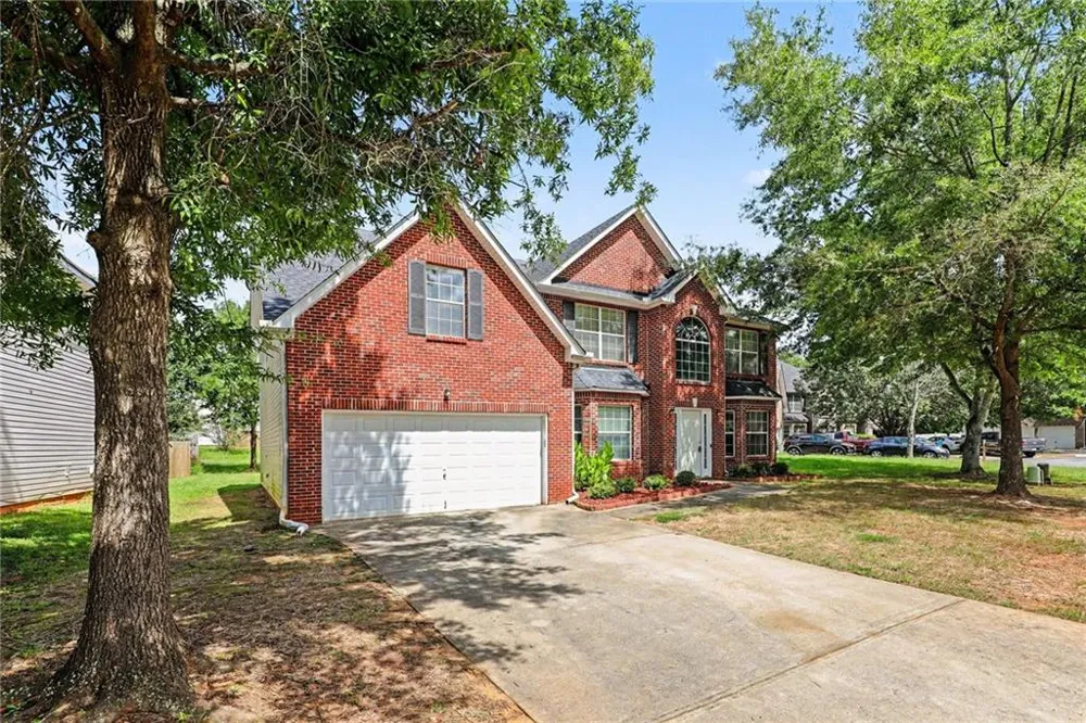 373 Kentwood Springs Drive Hampton, GA 30228