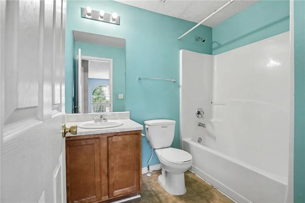 373 Kentwood Springs Drive Hampton, GA 30228