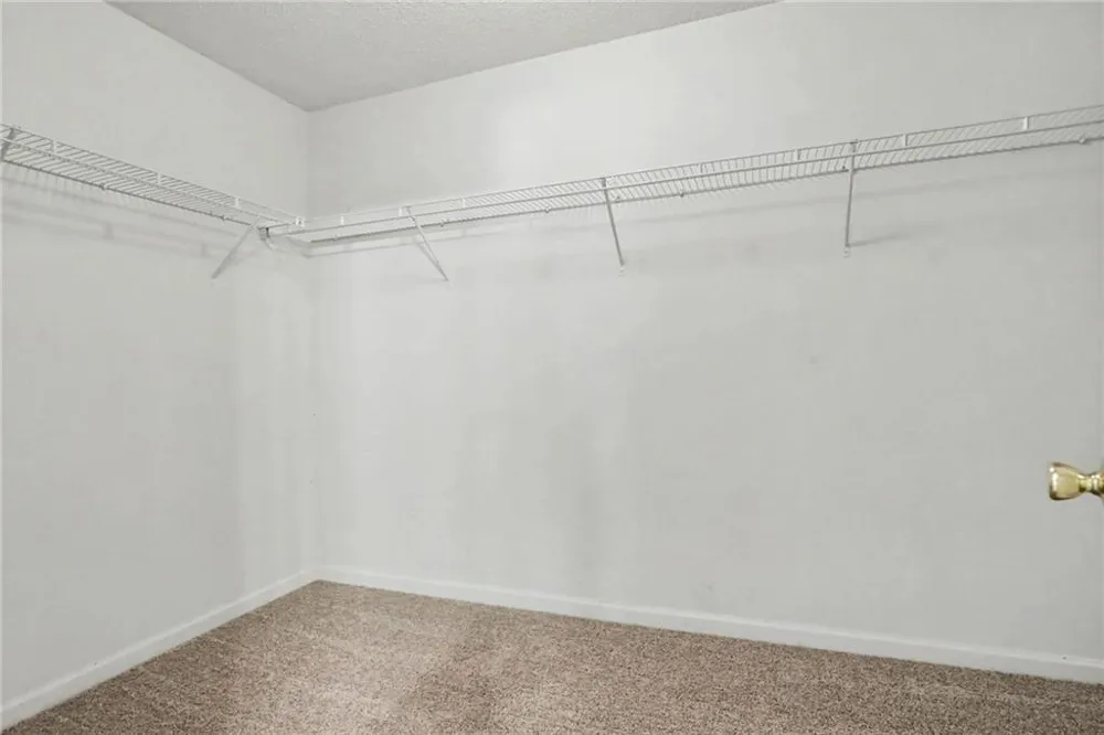 373 Kentwood Springs Drive Hampton, GA 30228
