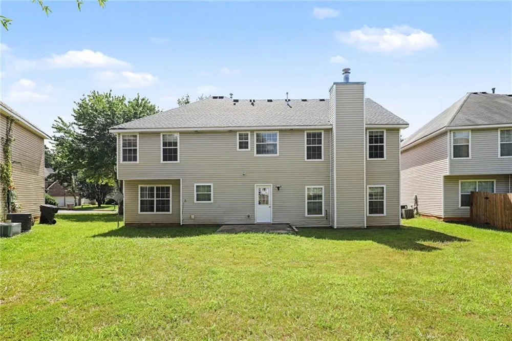 373 Kentwood Springs Drive Hampton, GA 30228