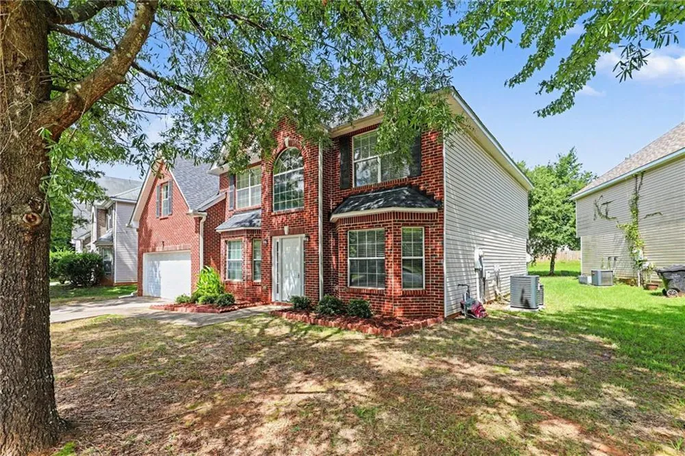 373 Kentwood Springs Drive Hampton, GA 30228